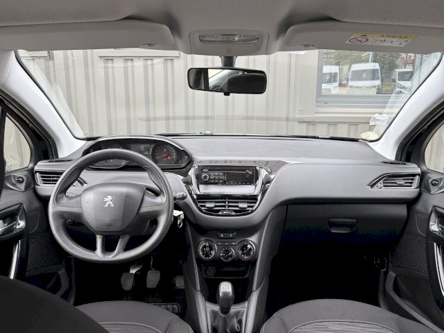 Peugeot Peugeot 208 ACTIVE / 1.6 HDI 68CH