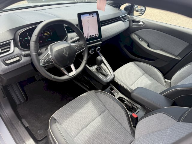 Renault Renault Clio RENAULT Clio E-Tech full hybrid 145 TECHNO 2386 KLM