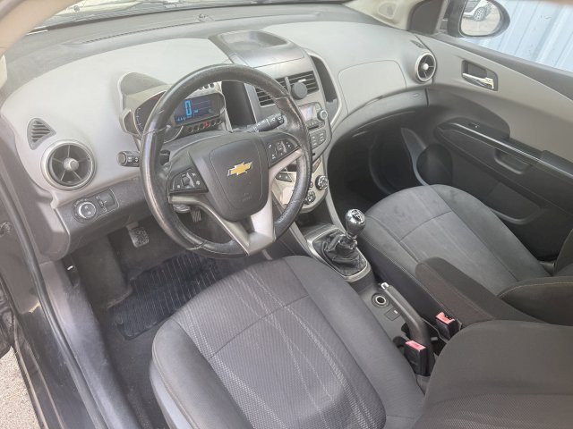 Chevrolet Chevrolet Aveo CHEVROLET AVEO 1.4 LT 100 cv CLIMATISATION / CHAINE DE DISTRIBUTION
