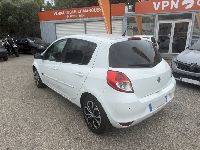 Renault Renault Clio RENAULT CLIO III 1.5 DCI 20 th ANNIVERSAIRE