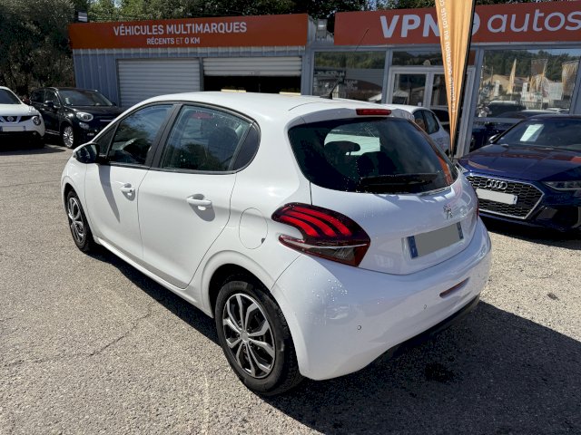 Peugeot Peugeot 208  1.6 BlueHDi 100ch Active 5p