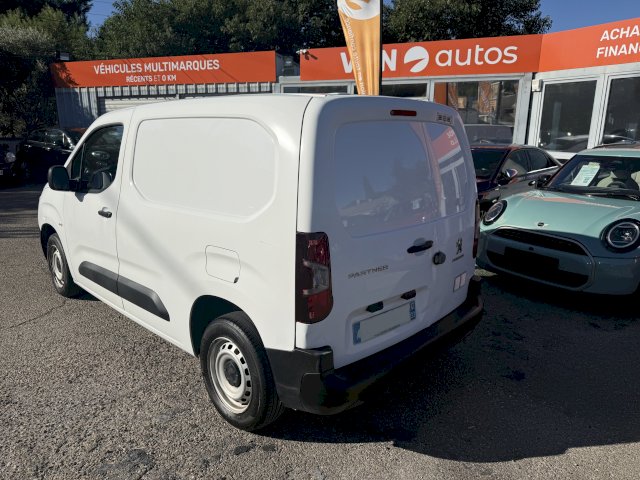 Peugeot Peugeot Partner Peugeot Partner Standard 650kg BlueHDi 75ch Premium 4cv