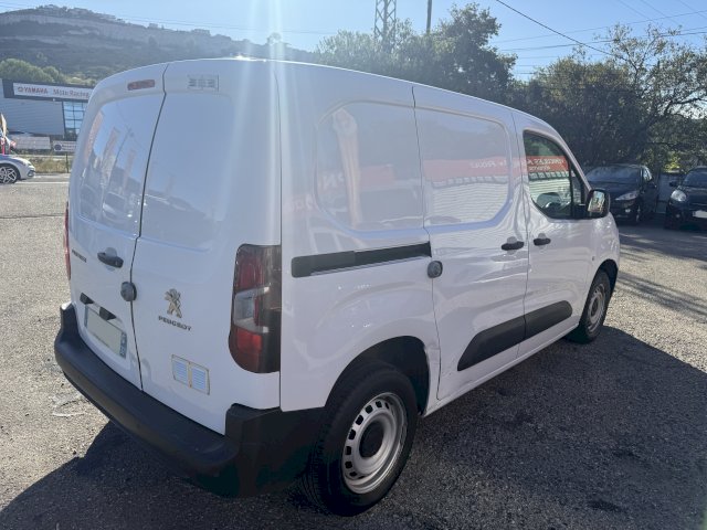 Peugeot Peugeot Partner Peugeot Partner Standard 650kg BlueHDi 75ch Premium 4cv