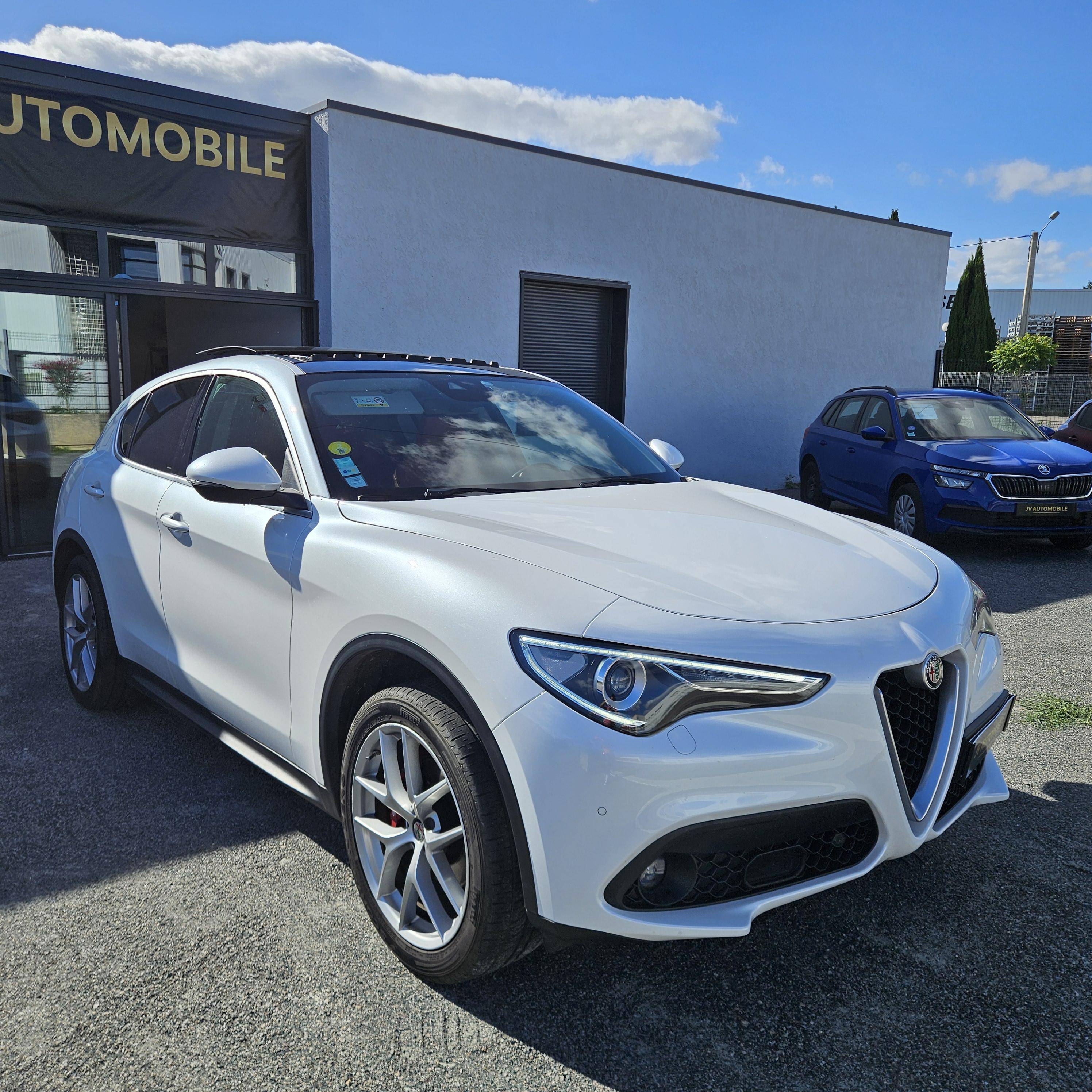 Alfa-Romeo Stelvio 210Ch Lusso TROFFEO TO GTIE 12M