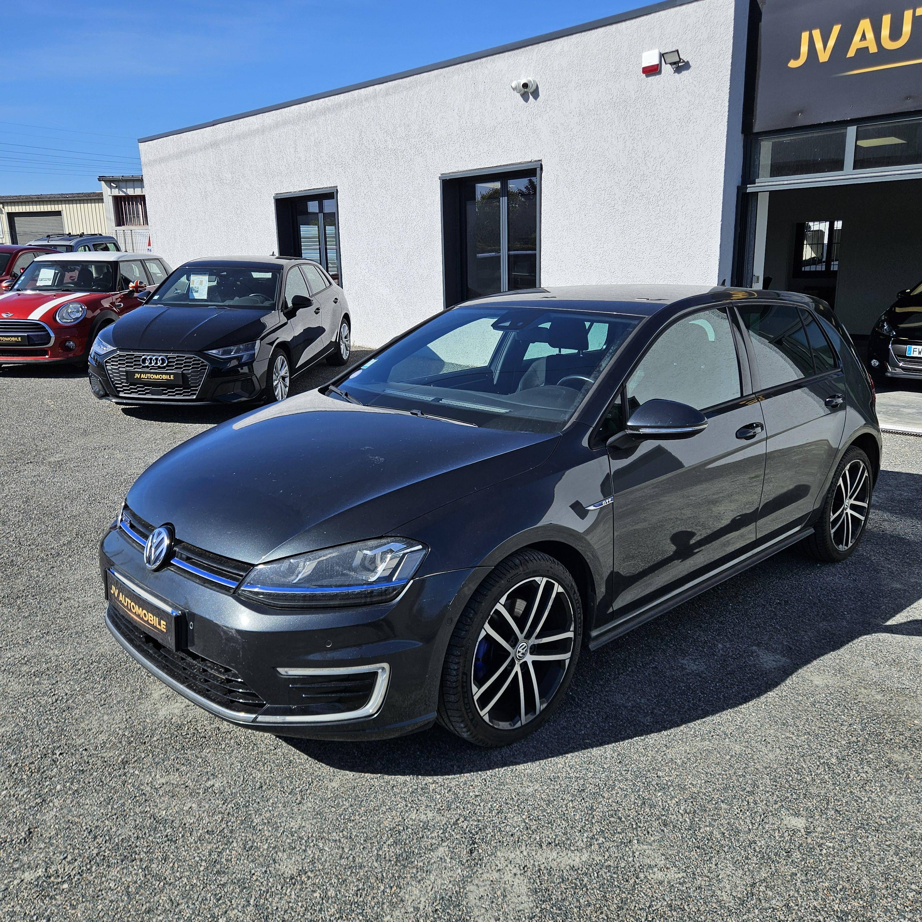 Volkswagen Golf VII 1.4 TSI 204 GTE DSG6 5p