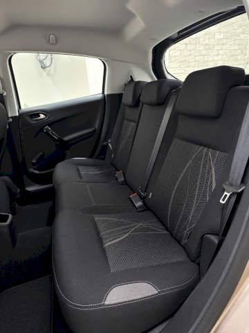 Peugeot Peugeot 208  1.4 HDi FAP Business 5p