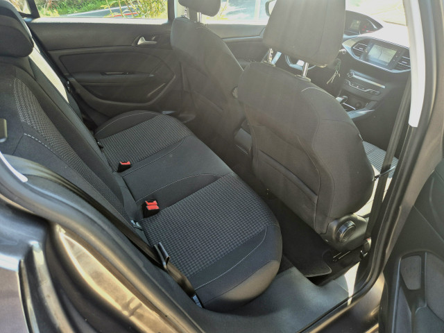 Peugeot Peugeot 308 II 1.5 BlueHDi 130ch S&S  Active Business EAT8 7cv