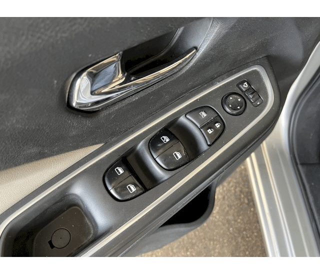 Nissan Nissan Micra V (K14) 1.0 IG-T 92ch Kiiro 2021.5