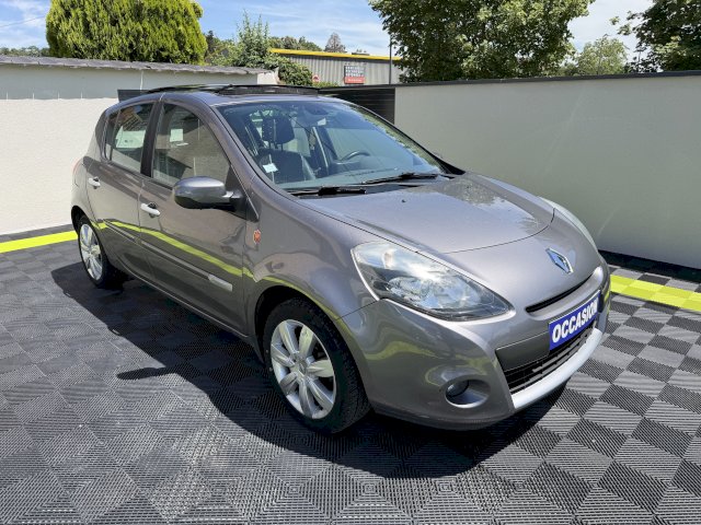 Renault Renault Clio 1.2 ESSSENCE 101 CH 