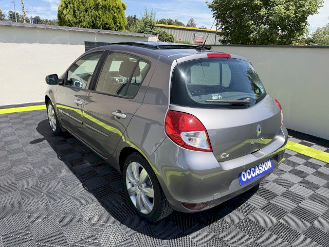 Renault Renault Clio 1.2 ESSSENCE 101 CH 