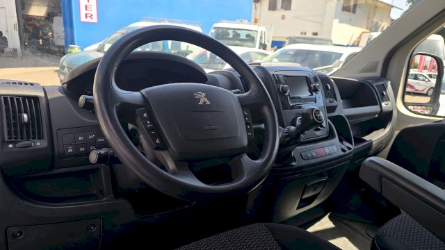 Peugeot Peugeot Boxer 2.2L HDI 120CV L2H2 ASPHALT