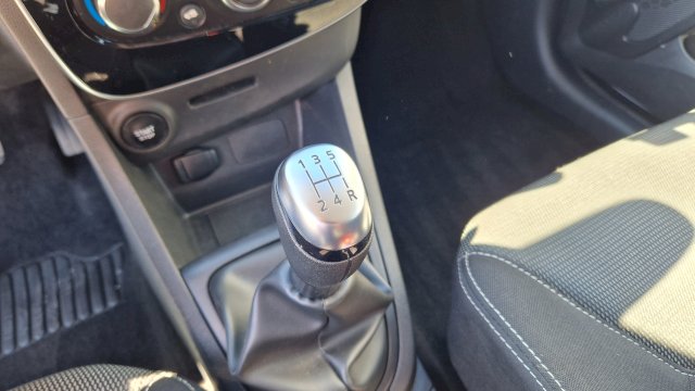 Renault Renault Clio IV 1.5 dCi 75ch energy Business 5p