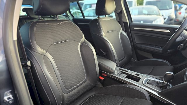 Renault Renault Megane IV 1.5 Blue dCi 115ch Intens EDC 