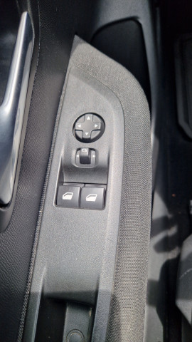 Peugeot Peugeot 208 II e-208 136ch Active Business