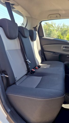 Toyota Toyota Yaris 70 VVT-i France Business 5p RC19