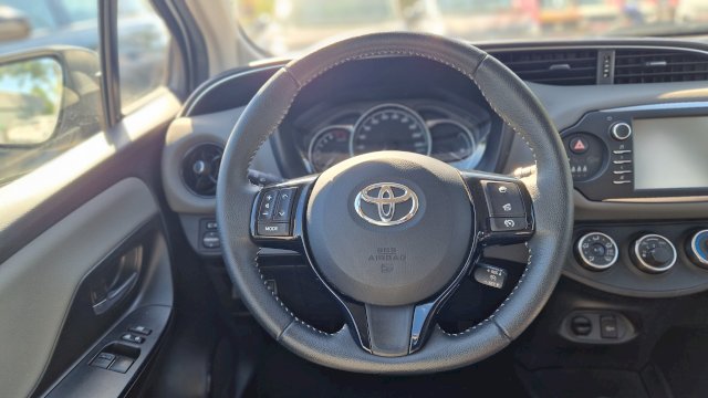 Toyota Toyota Yaris 70 VVT-i France Business 5p RC19