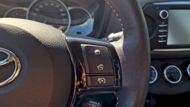 Toyota Toyota Yaris 70 VVT-i France Business 5p RC19