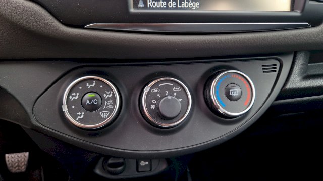Toyota Toyota Yaris 70 VVT-i France Business 5p RC19