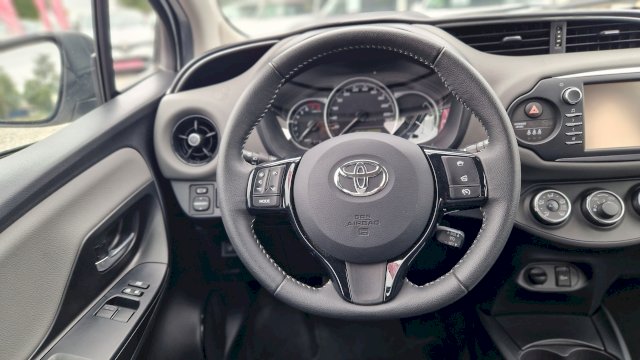Toyota Toyota Yaris 70 VVT-i France Business 5p RC19
