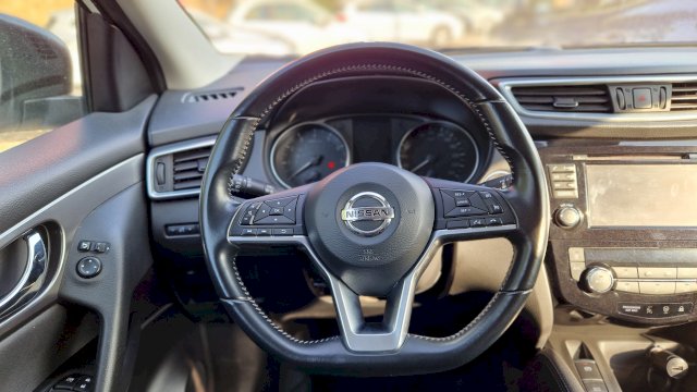 Nissan Nissan Qashqai II (J11) 1.2 DIG-T 115ch N-Connecta