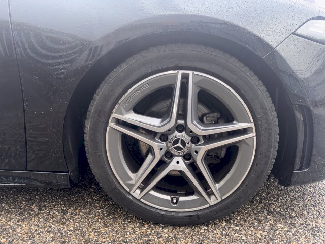 Mercedes-Benz Mercedes-Benz Classe A IV 200d 150ch AMG Line DCT