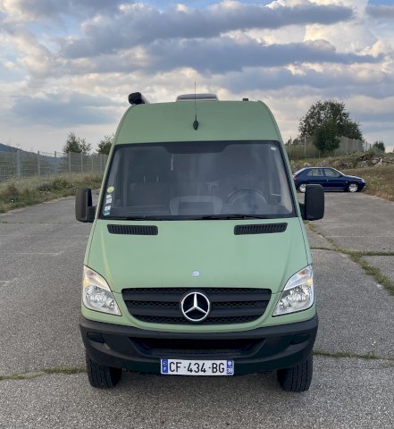 Mercedes-Benz Mercedes-Benz Sprinter 