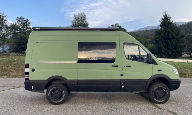 Mercedes-Benz Mercedes-Benz Sprinter 