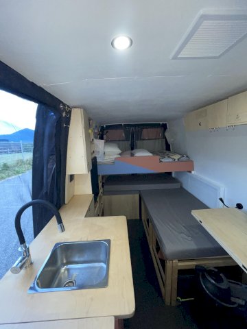 Mercedes-Benz Mercedes-Benz Sprinter 