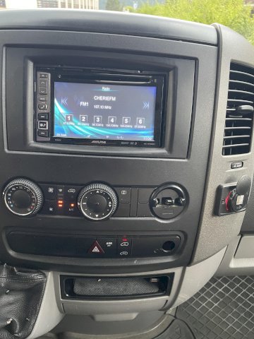 Mercedes-Benz Mercedes-Benz Sprinter 