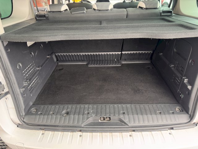 Renault Renault Kangoo II (K61) 1.5 dCi 110ch Intens