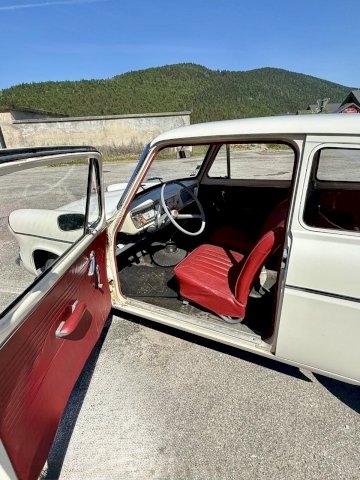 Ford ANGLIA DELUXE
