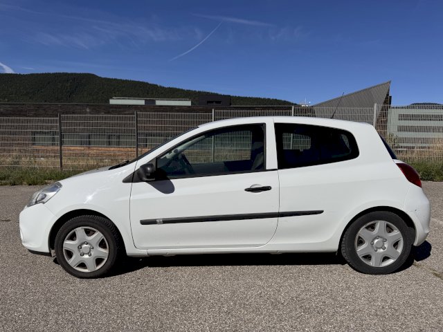 Renault Renault Clio III (B/C85) 1.2 16v 75ch Collection Alizé 3p