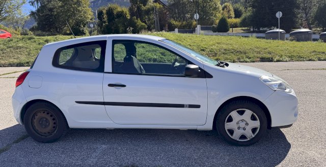 Renault Renault Clio III (B/C85) 1.2 16v 75ch Collection Alizé 3p