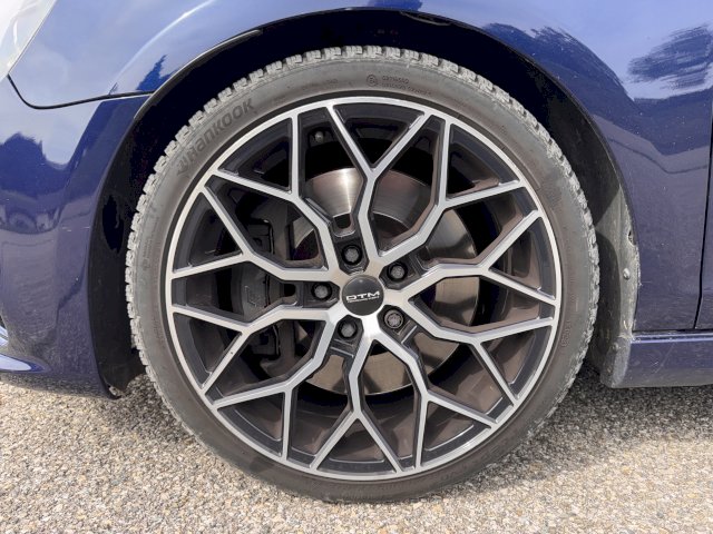 Volkswagen Volkswagen Golf VI 2.0 TSI 270 R 4Motion DSG6 5p