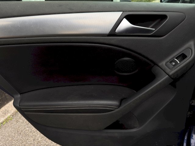 Volkswagen Volkswagen Golf VI 2.0 TSI 270 R 4Motion DSG6 5p