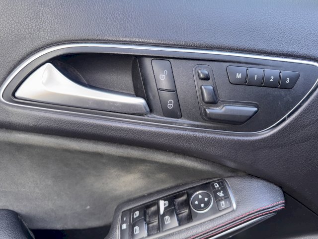 Mercedes-Benz Mercedes-Benz Classe GLA I (X156) 200 Fascination 7G-DCT