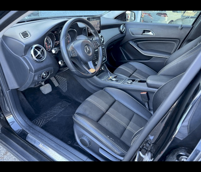 Mercedes-Benz Mercedes-Benz Classe GLA PHASE 2 (X156) 200 156 CH 7G-DCT