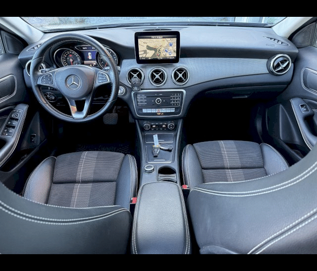 Mercedes-Benz Mercedes-Benz Classe GLA PHASE 2 (X156) 200 156 CH 7G-DCT