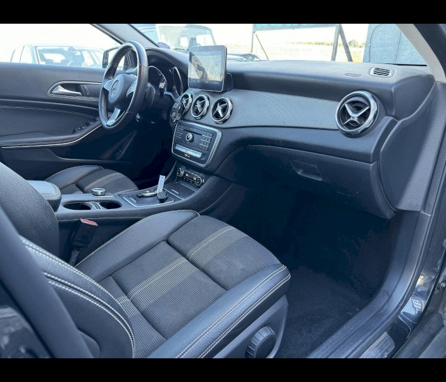 Mercedes-Benz Mercedes-Benz Classe GLA PHASE 2 (X156) 200 156 CH 7G-DCT