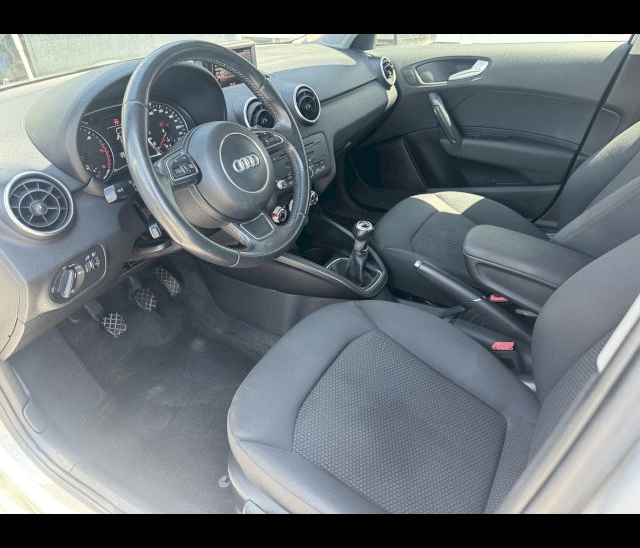Audi Audi A1  1.6 TDI 90ch FAP Ambition