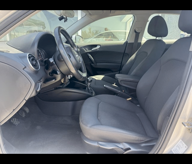 Audi Audi A1  1.6 TDI 90ch FAP Ambition