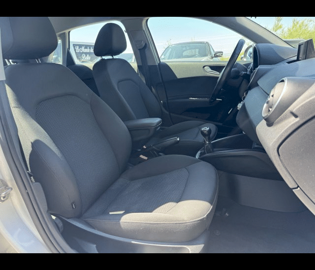Audi Audi A1  1.6 TDI 90ch FAP Ambition