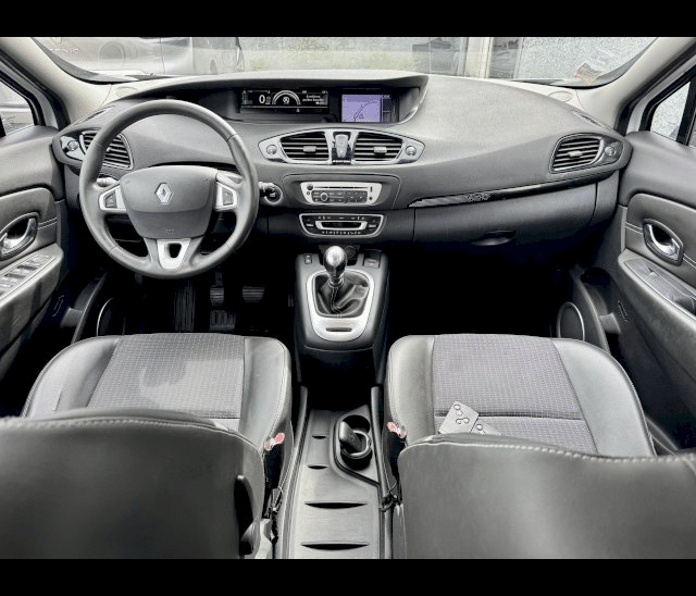 Renault Renault Scenic III (J95) 1.6 dCi 130ch energy Dynamique eco²