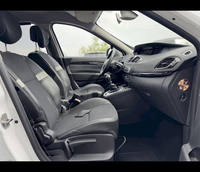 Renault Renault Scenic III (J95) 1.6 dCi 130ch energy Dynamique eco²