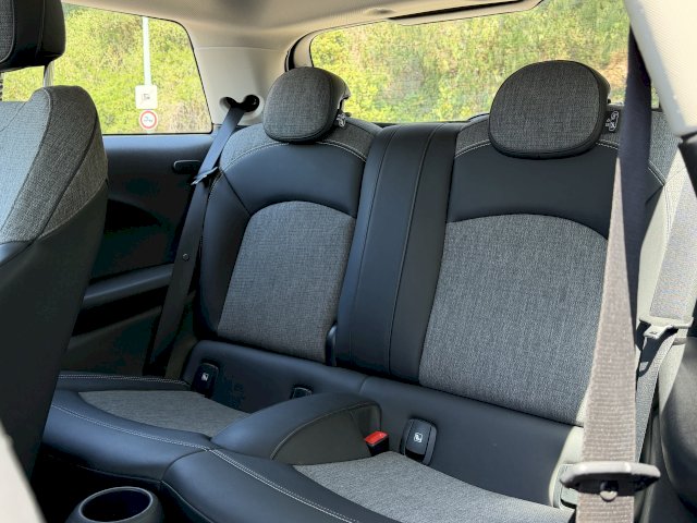 Mini Mini Mini Cooper SE 184ch Essential BVA