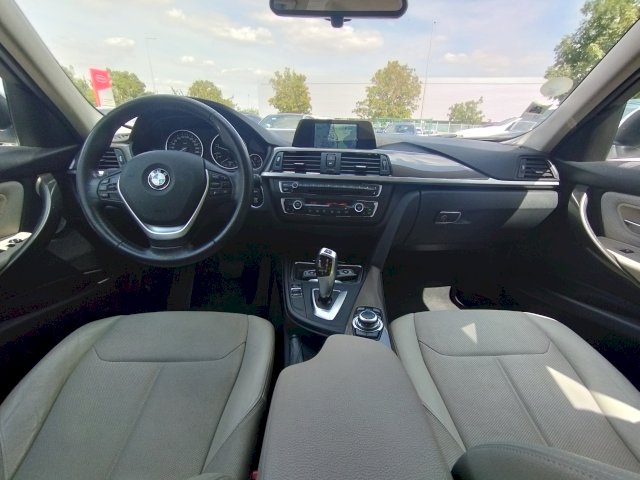 BMW BMW Série 3 VI (F30) 318d 143ch Modern