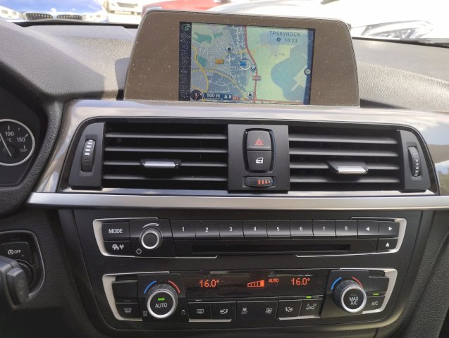 BMW BMW Série 3 VI (F30) 318d 143ch Modern