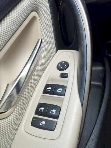 BMW BMW Série 3 VI (F30) 318d 143ch Modern
