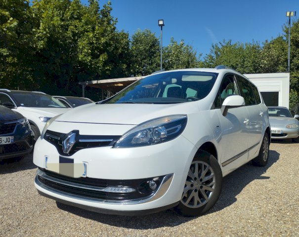 Renault Renault Grand Scenic III (R95) 1.5 dCi 110ch energy Bose eco² 5 places