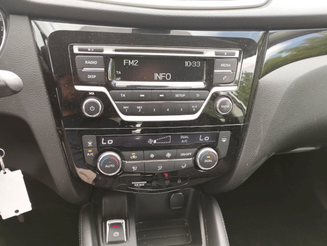 Nissan Nissan Qashqai II (J11) 1.2L DIG-T 115ch Acenta
